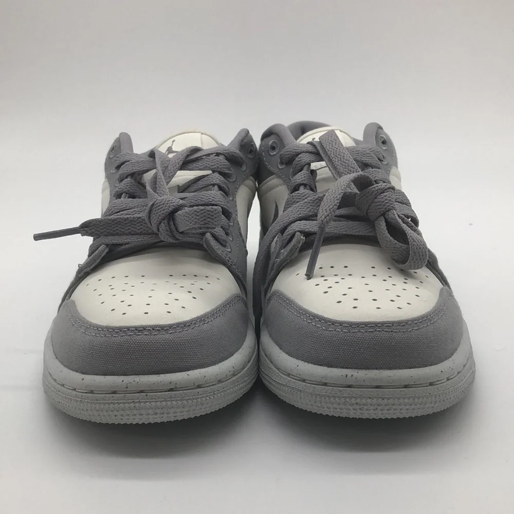 Air Jordan Wmns 1 Low SE Sneaker in Light Steel Grey DV0426 012 - Picture 3 of 5